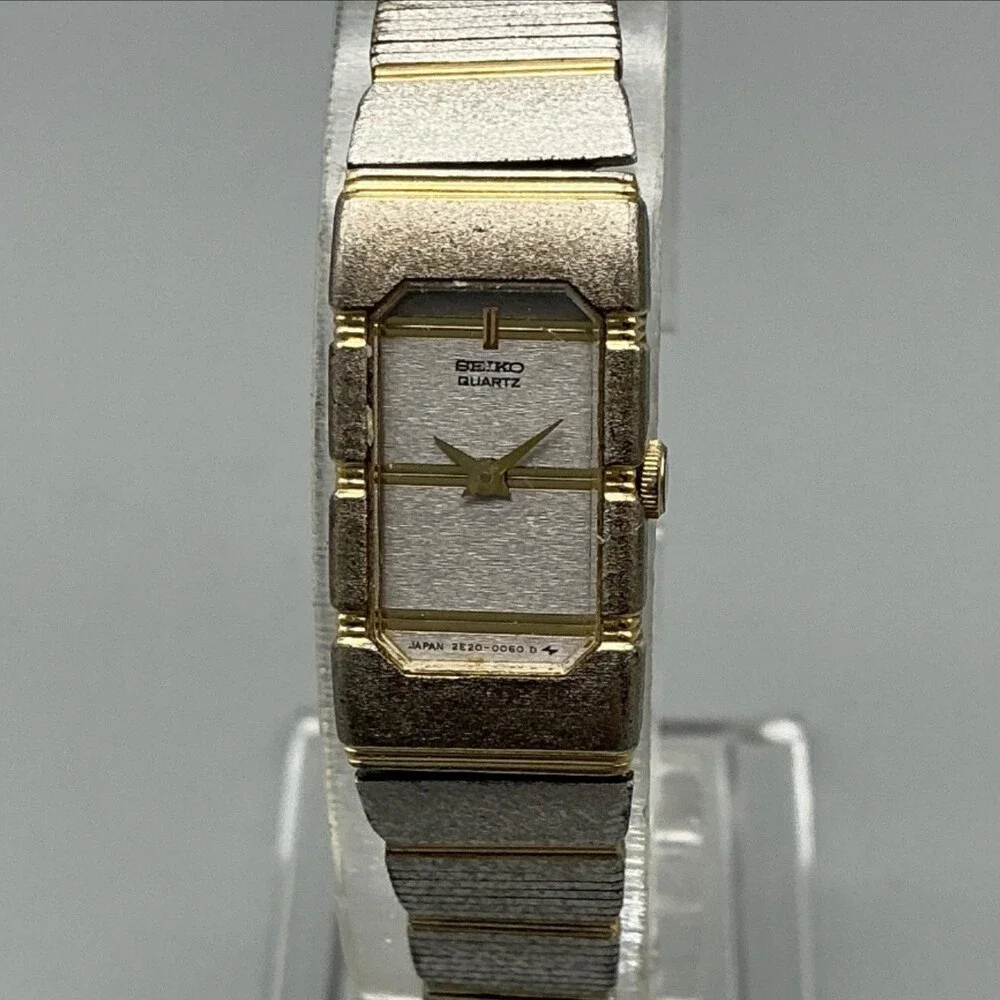 Vintage Seiko Womens Watch 13mm Two Tone Band 2E20-5030 New Battery 6.75